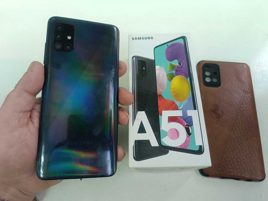 Продам Samsung A51 в идеальном состоянии, все работает с коробкой.
