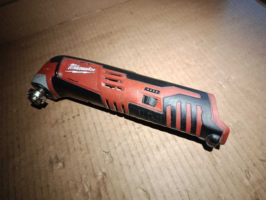 Milwaukee C12MT M12 multicutter 12V variator turatie multifunctionala