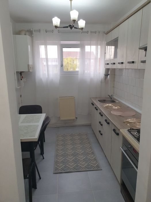 Inchiriez apartement 2 camere