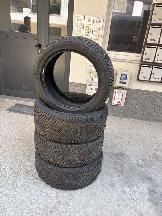 Michelin Alpin 245/45/18