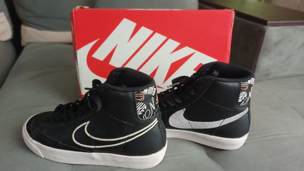 Nike Blazer MID '77