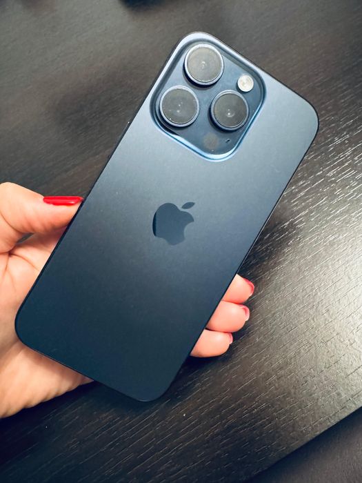 Iphone 15 pro Blue