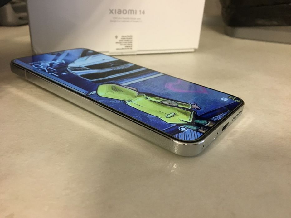 Xiaomi 14 12+8 GB рам  512GB ROM пълен комплект
