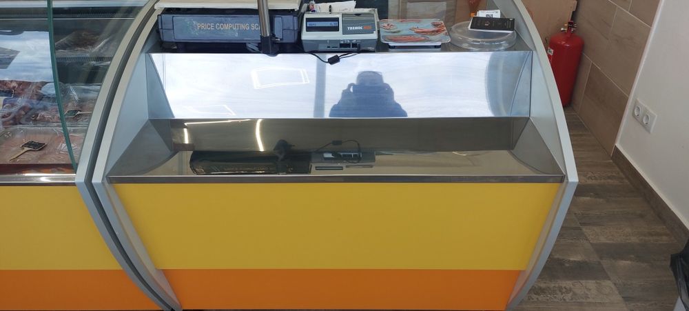 Хладилни витрини