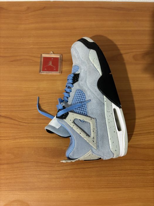 Jordan 4s UNI Blue