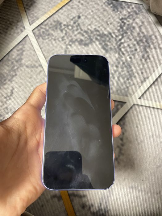 продам айфон 16 с гаранитей