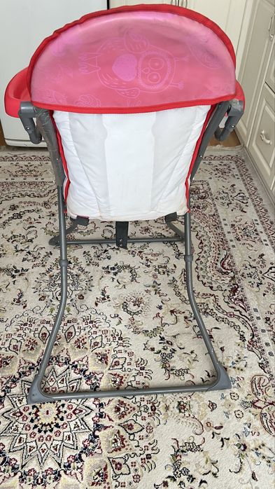 Детский стульчик для кормления