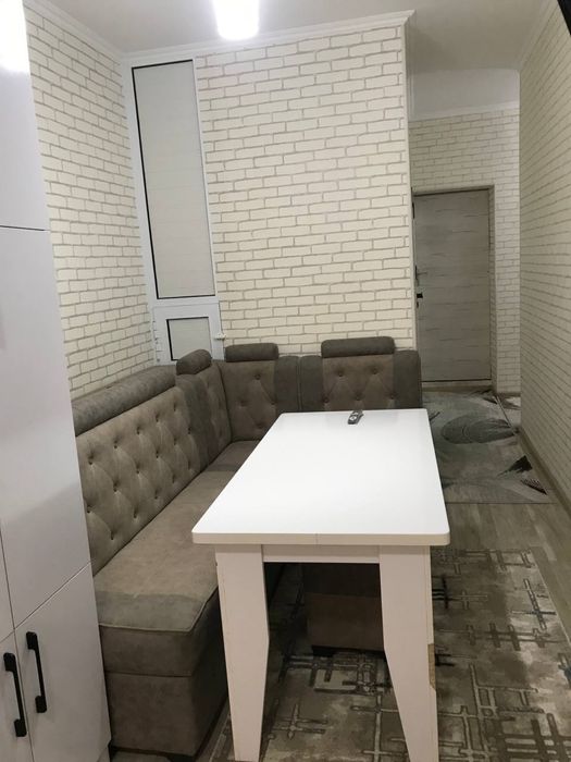 Продаю 4 ком 5 этаж