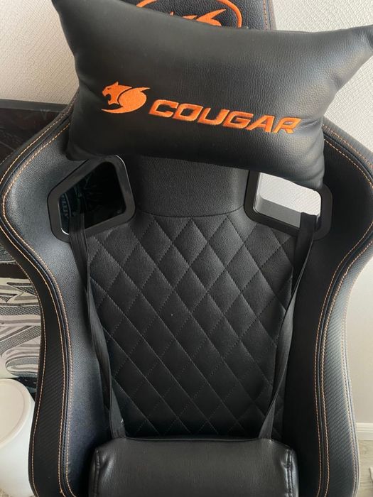 игровое кресло бренда COUGAR