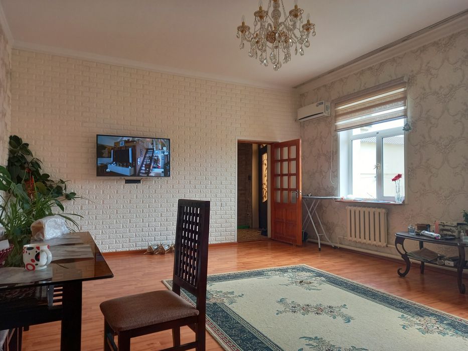 Продам дом на Юнособаде 3 сотки 4 комнаты Свой срочно