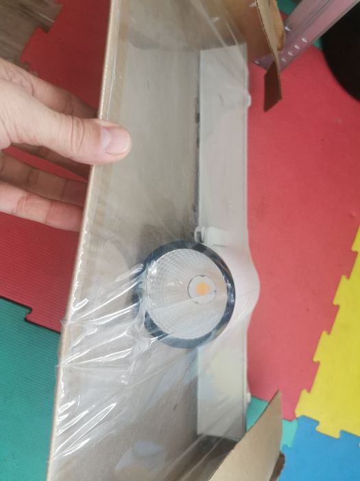 Spoturi, lampi neoane led