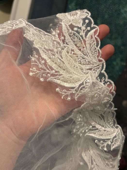 Voal lung 1.60-1.70 metri dublu broderie