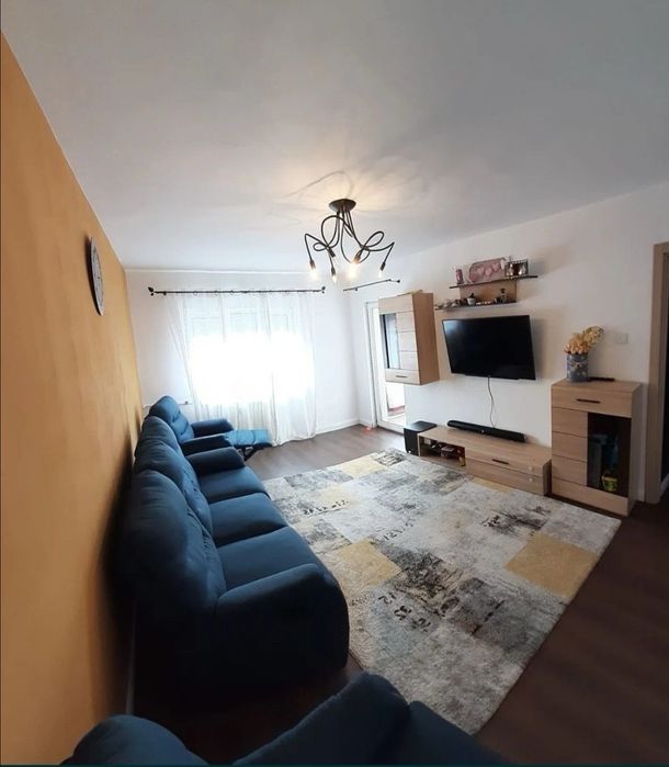 Apartament cu 3 camere tip PB mare la etajul 4 in bloc acoperit pe strada Sfantul Apostol Andrei