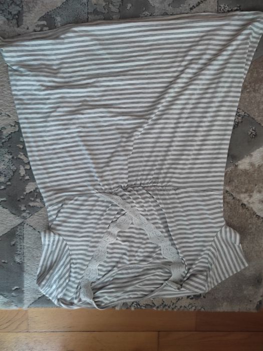 Лот дамски пижами подходящи за кърмене