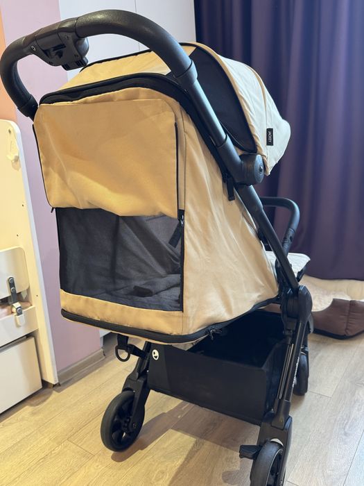 Детска количка Easywalker Jackey – Лекa, компактна и с автоматично сгъване