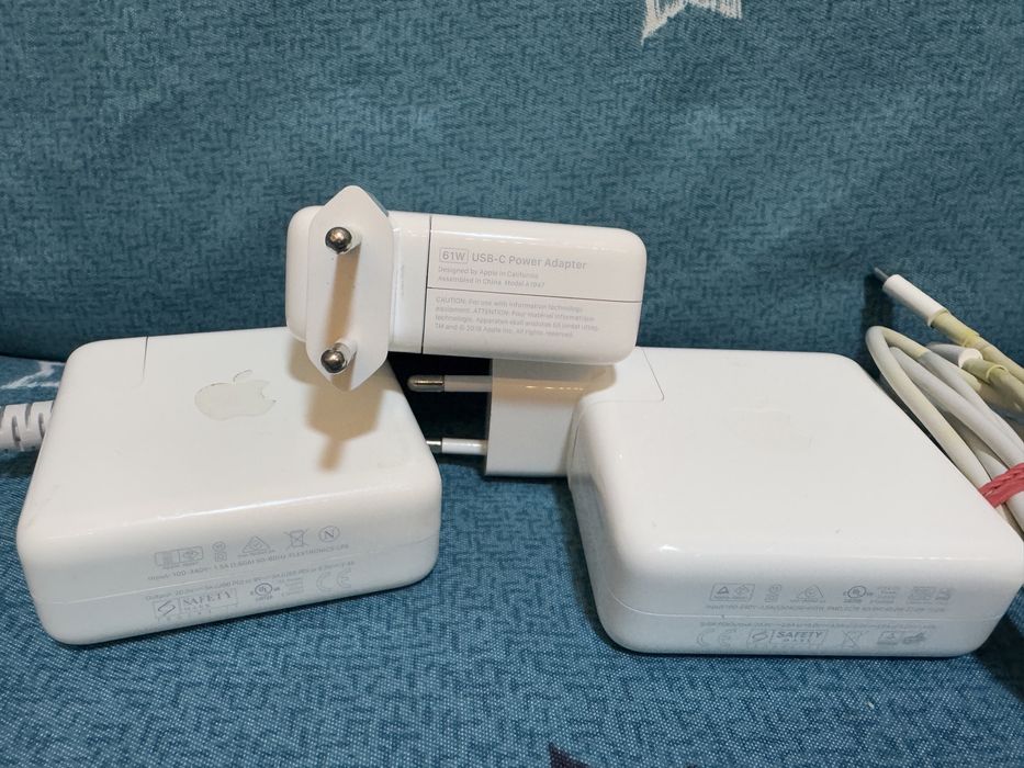 Incarcator Apple USB-C 61W pentru MacBook Pro 13" cu Cablu