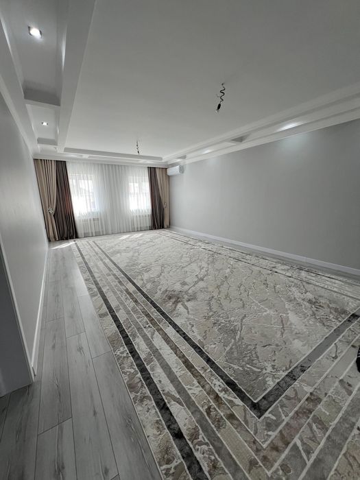 Продается 6 комнатный дом