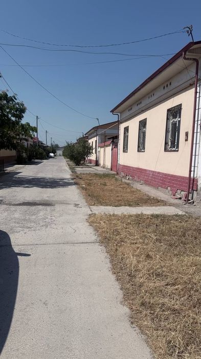 Янги Хает  р-н Фуд Сити Продается дом 6 соток