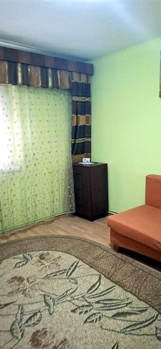 Apartament 3 camere, 2 băi, pivniță, de vânzare, Sibiu, Hipodrom IV, strada Siretului,zona Calea Dumbravii, etaj 3, Direct de la proprietar.