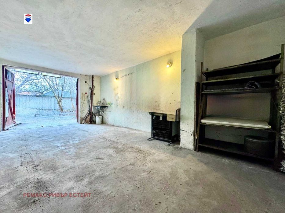 Гараж за продажба к.в Родина 1, гр. Русе