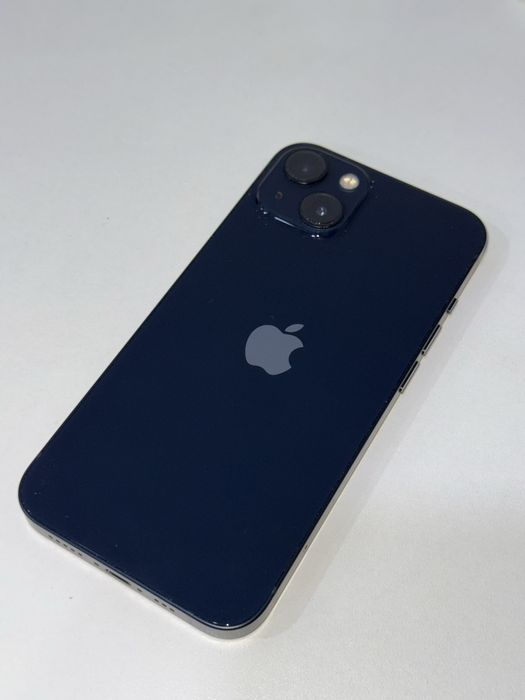 Продам Айфон 13 128гб