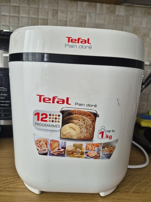 Masina de făcut paine tefal