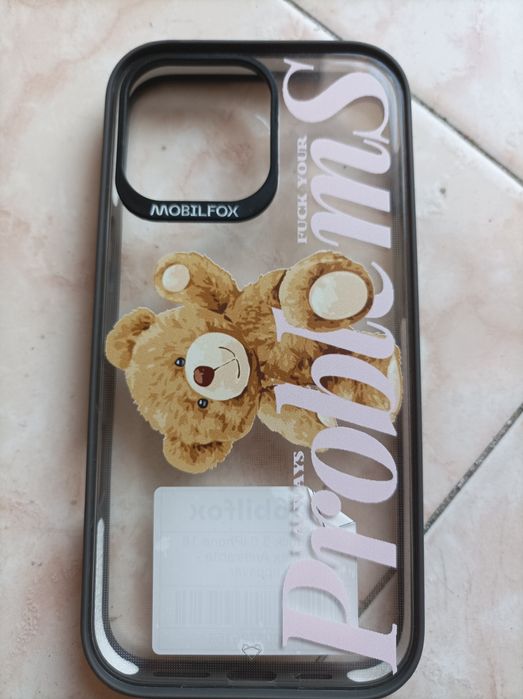 Продавам калъф за iPhone 16 ProMAx със протектор