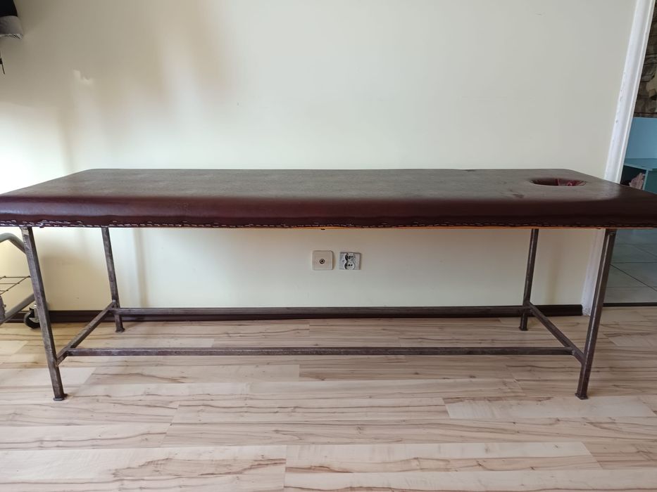 Masă de masaj.  Dimensiuni 1,80/0,62 m