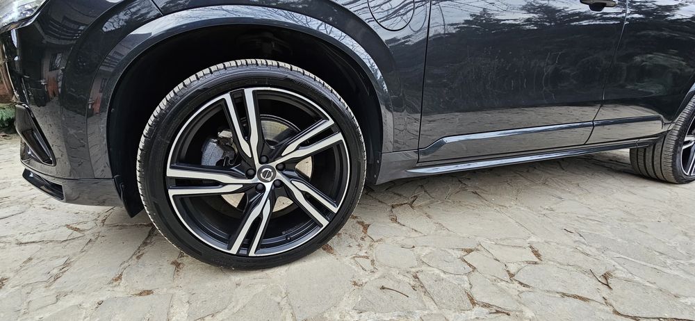 Volvo XC 90 R Design T8 4 AWD Twin Engine Geartronic Plug In Hyibrid