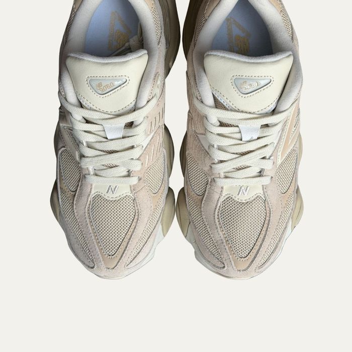 New Balance 9060 светло бежово