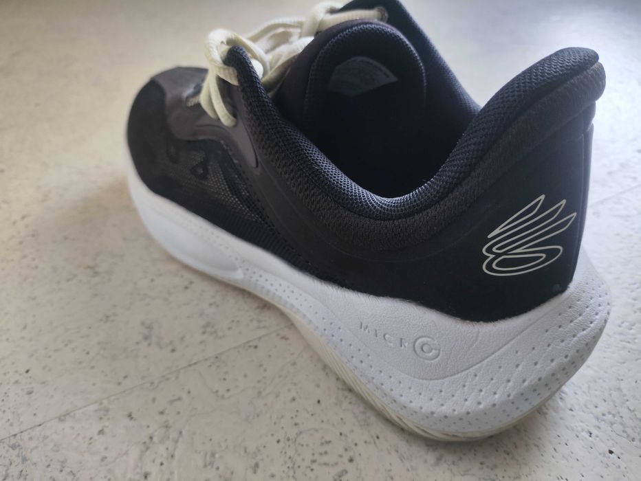Маратонки Under Armour Curry Splash 25