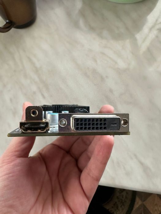 Видеокарта 1030 gddr5 2 gb