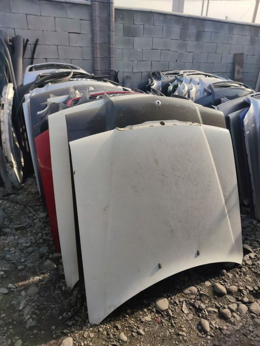 Капоты на Ауди а6с5