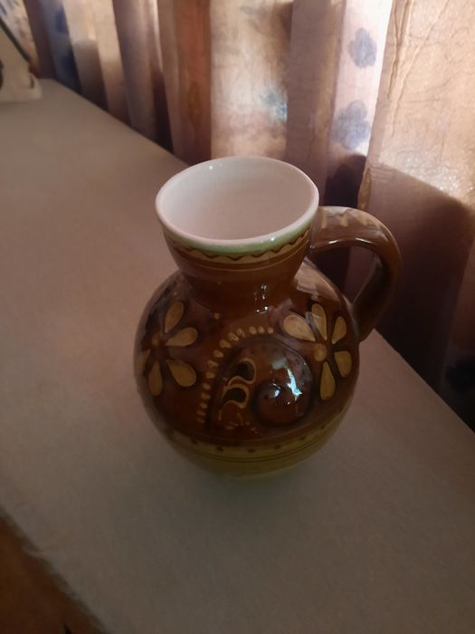 Кувшин глиняный.