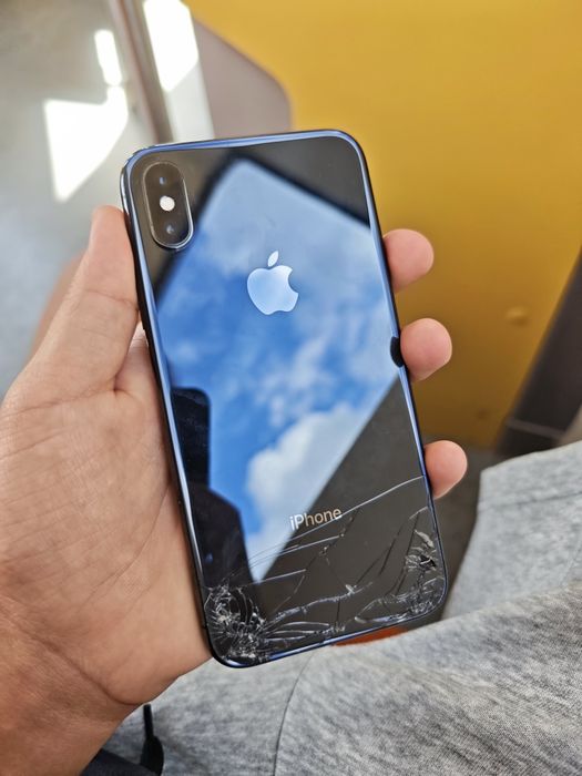 Продам iPhone x 64гб