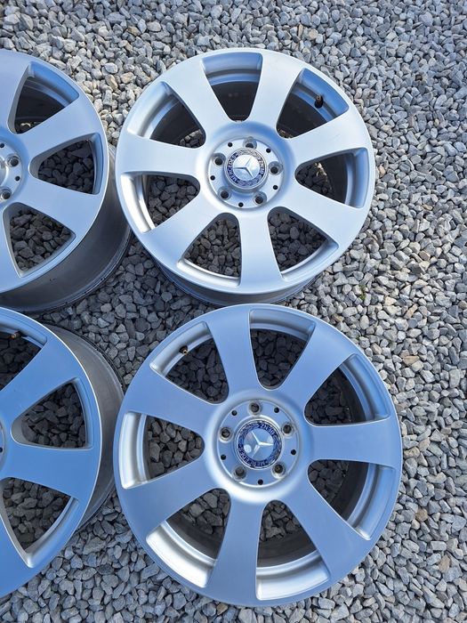 5x112..17цола.7.5j ET47.5 Оригинални Mercedes.