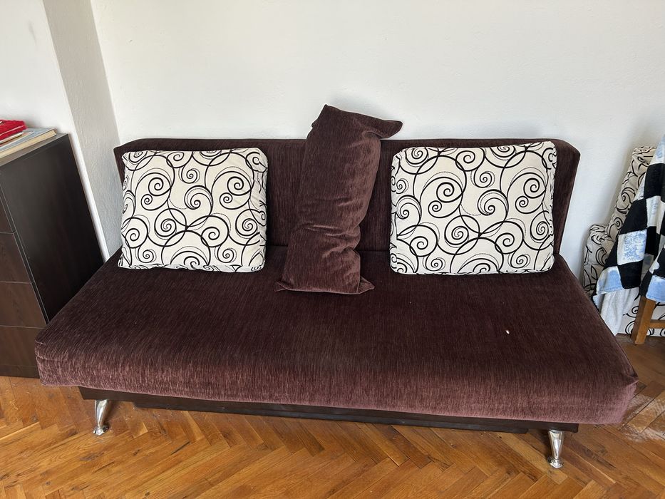 Голям разтегателен ъглов диван