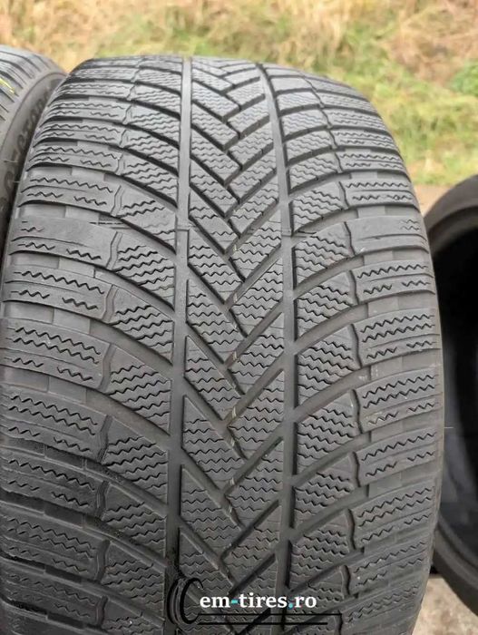 SET 2 Anvelope Iarna 265/40 R21 BRIDGESTONE ras