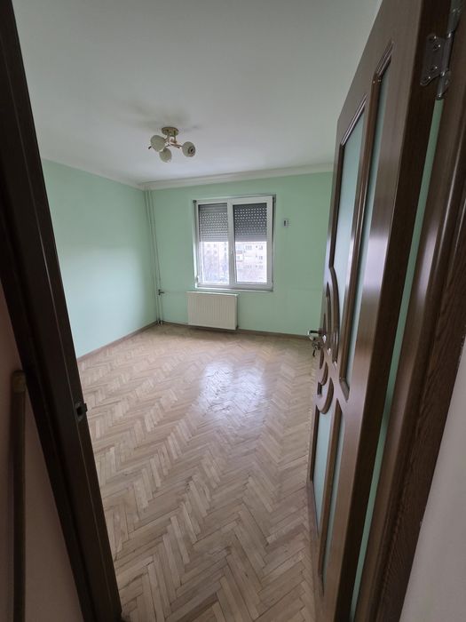 Apartament 3 camere Ștefan cel Mare Rogerius - Vedere 3