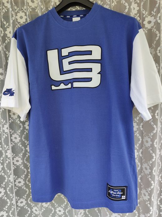 Tricou vintage Nike LeBron James anii 2000