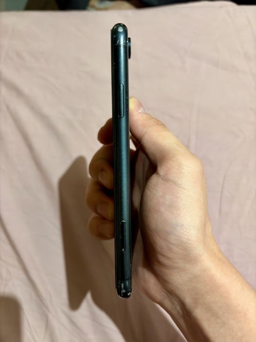 Продам Айфон XR 64 гб