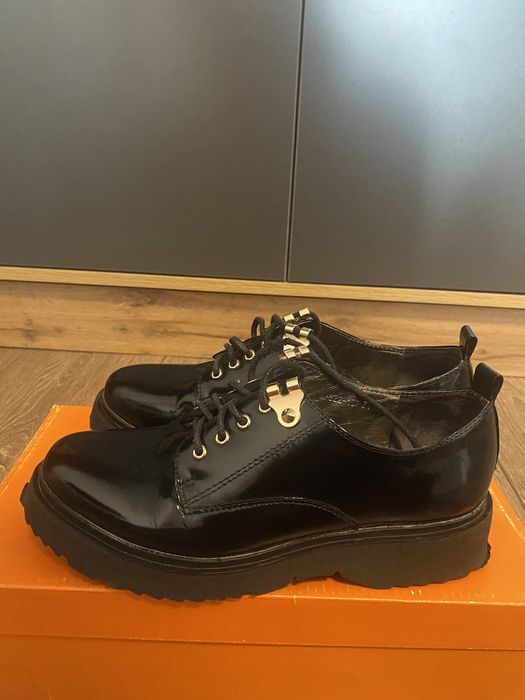 Ботинки - туфли черные