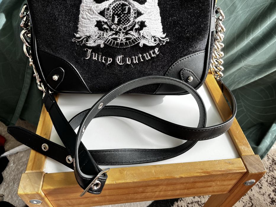 Juicy Couture кросбоди чанта
