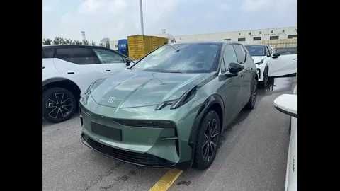 Zeekr X Ultra 5 seats boshlangich 30% tolov bilan nasiya savdo asosida