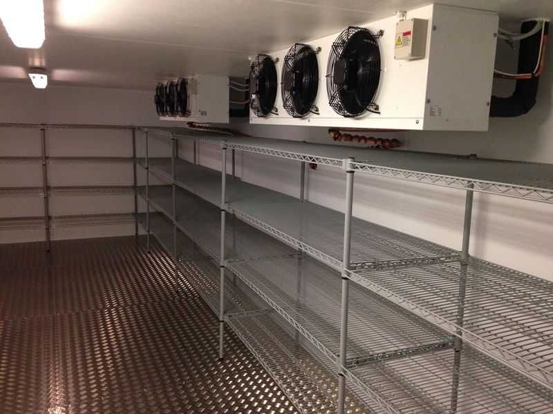 Camere frigorifice vitrine frigo depozite frig Instalare si Service