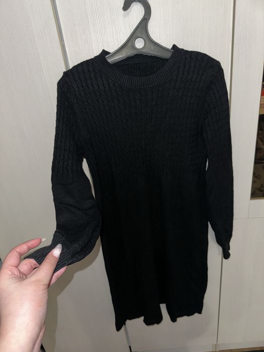 Продам б/у платья, цена договорная