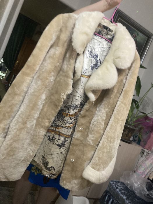 Продам норковую шубу