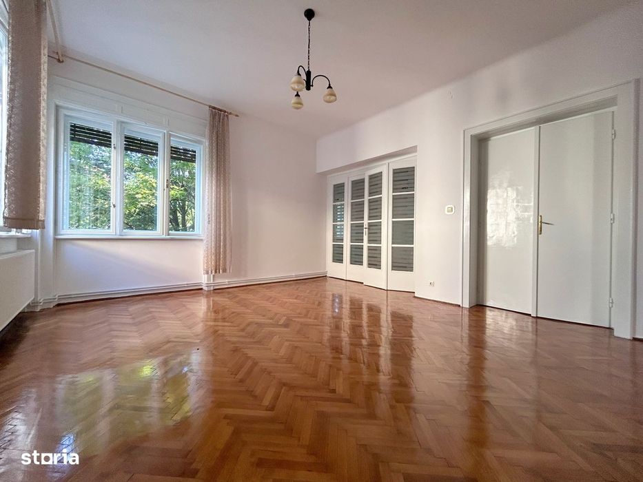 3 camere, spatios, etajul 1, langa Mecanica
