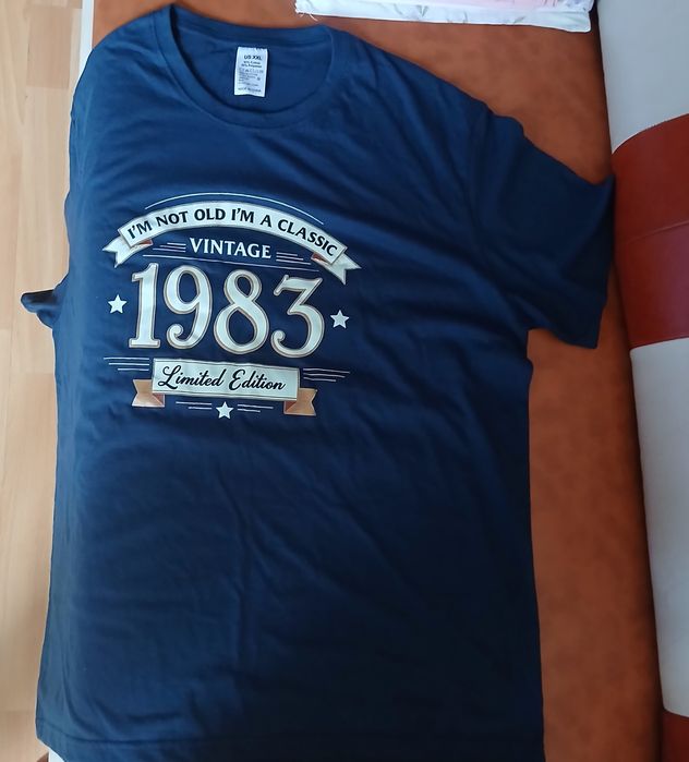 Tricou + șapcă "1983 Limited edition"