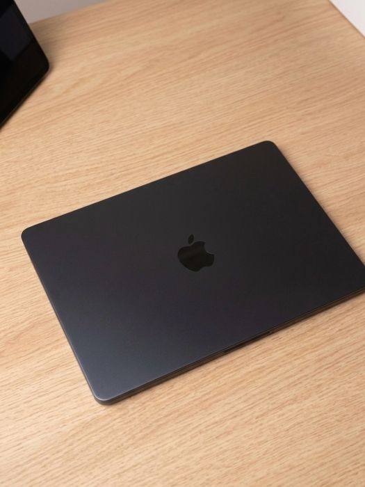 MacBook Air M2 | Ca NOU | 25 Cicluri | Midnight | 13” | 8GB | 256GB